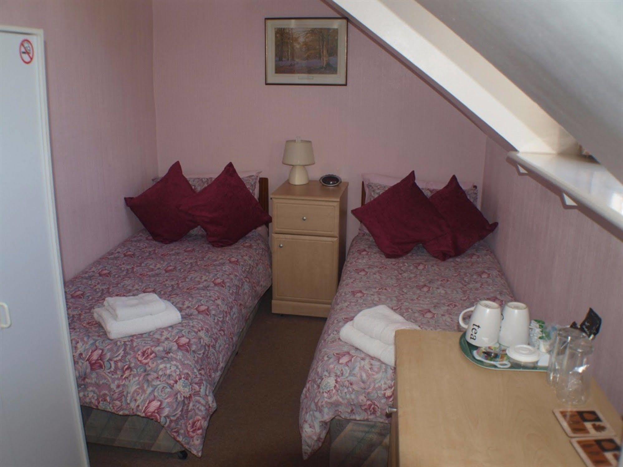 Olivers Guest House Weymouth Exterior foto