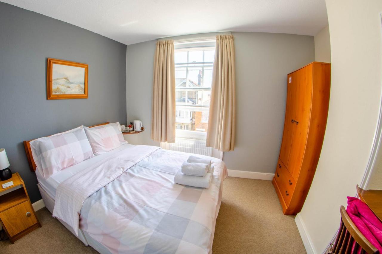 Olivers Guest House Weymouth Exterior foto